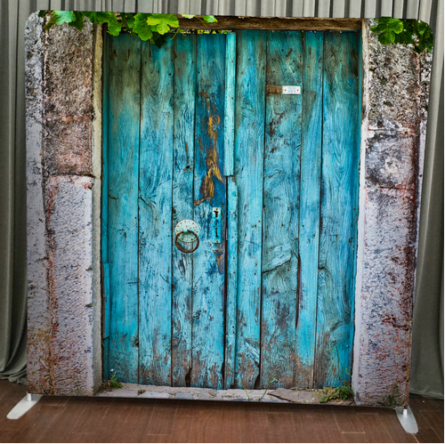 Cottage Doors for open photo booths.