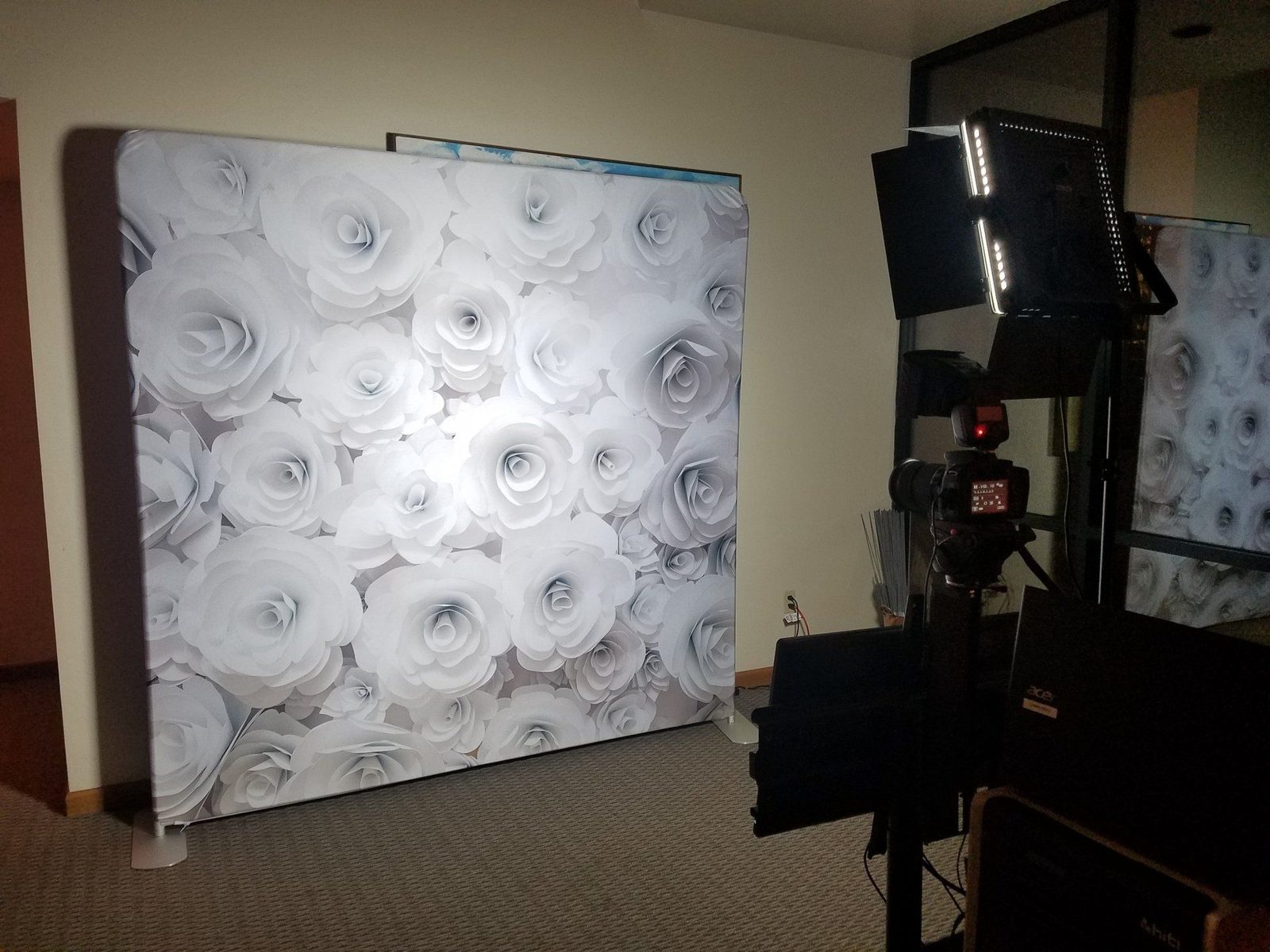Beautiful 3D Wedding Flowers for open photo booths.